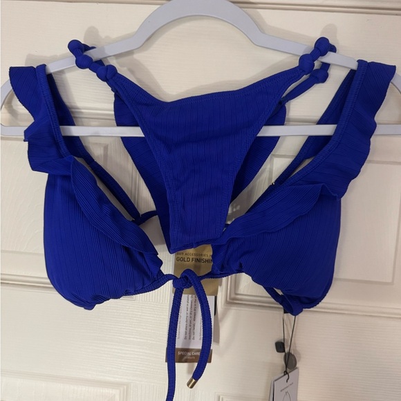 VIX PAULA HERMANNY
Milano Ruffled Plissé Triangle Bikini Top - Picture 5 of 6